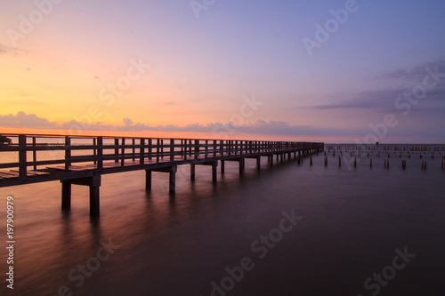 sunrise at the bridge © rukawajung