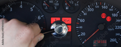 Auto service - Warning Light In Car