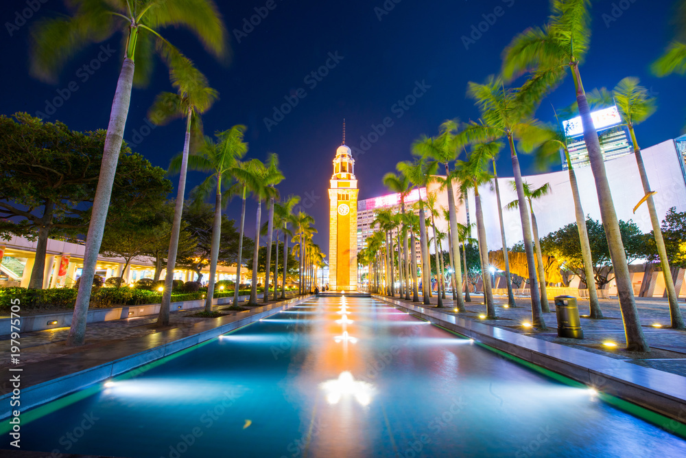 Fotografie The Clock Tower is a landmark in Tsim Sha Tsui at twilight