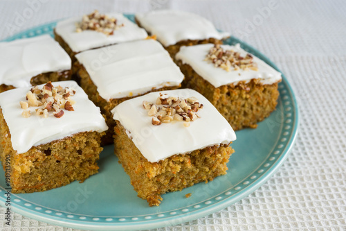 Wallpaper Mural Sweet carrot cake Torontodigital.ca