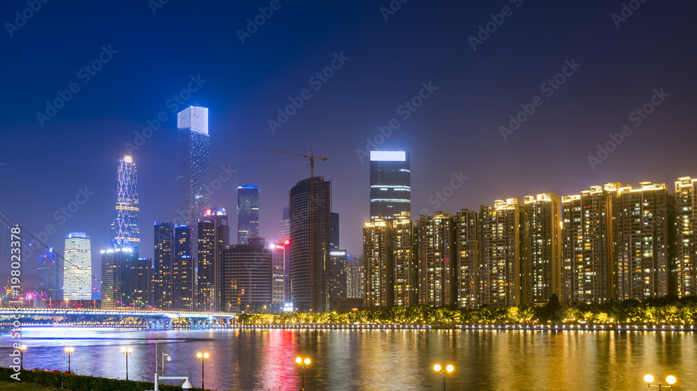 Naklejka premium Guangzhou's beautiful city night view skyline