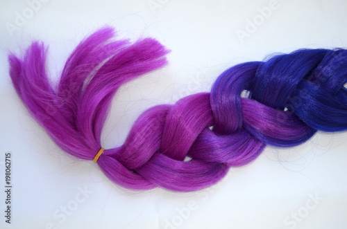 Канекалон. Цветные искусственные пряди волос. Материал для плетения косичек. photo
