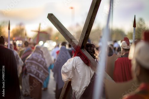 Fototapete Jesus Carries His Cross - Way of the Cross