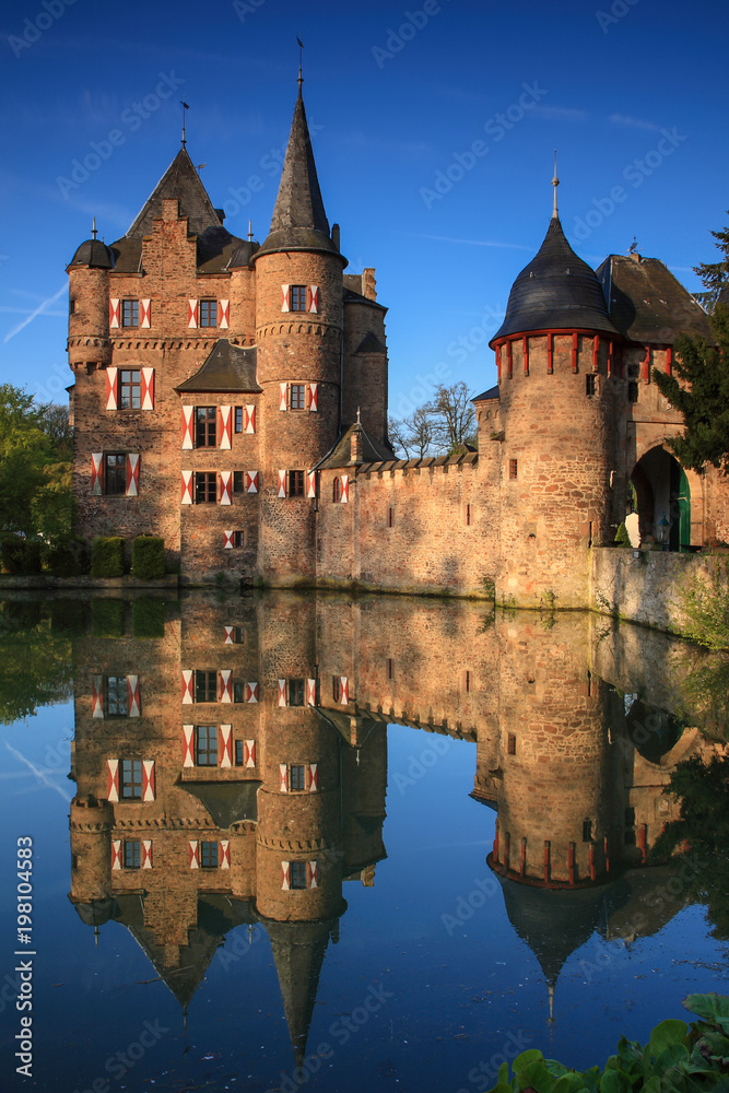 Fototapeta premium Burg Satzvey, Deutschland