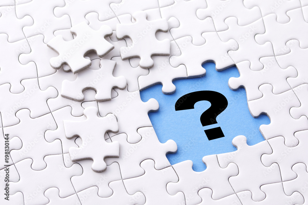 クエスチョンマークとジグソーパズル Question mark and Jigsaw puzzle concept クエスチョンマークとジグソーパズル Question mark and Jigsaw puzzle concept