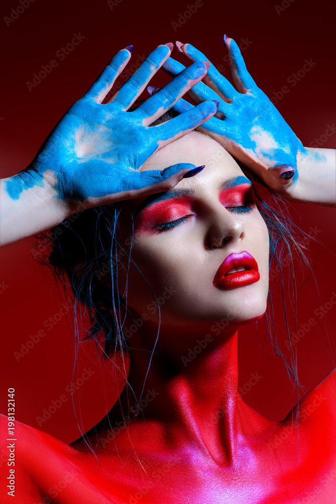 Naklejka premium creative makeup and bodypainting