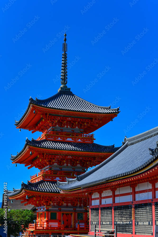 Travel beautiful architecture of temples in Japan.
