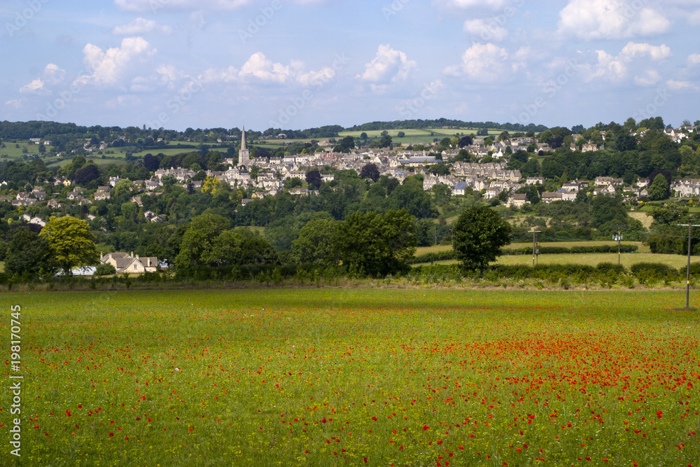 Naklejka premium UK, Gloucestershire, an idyllic midsummer Cotswolds countryside view of Painswick