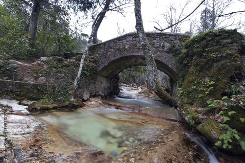 Puente sobre regato Barrigoduro, valle del Batuecas, La Alberca, Salamanca, España photo