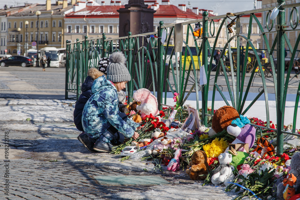 Φωτογραφία Mourning for the victims of the fire in the city of Kemerovo.