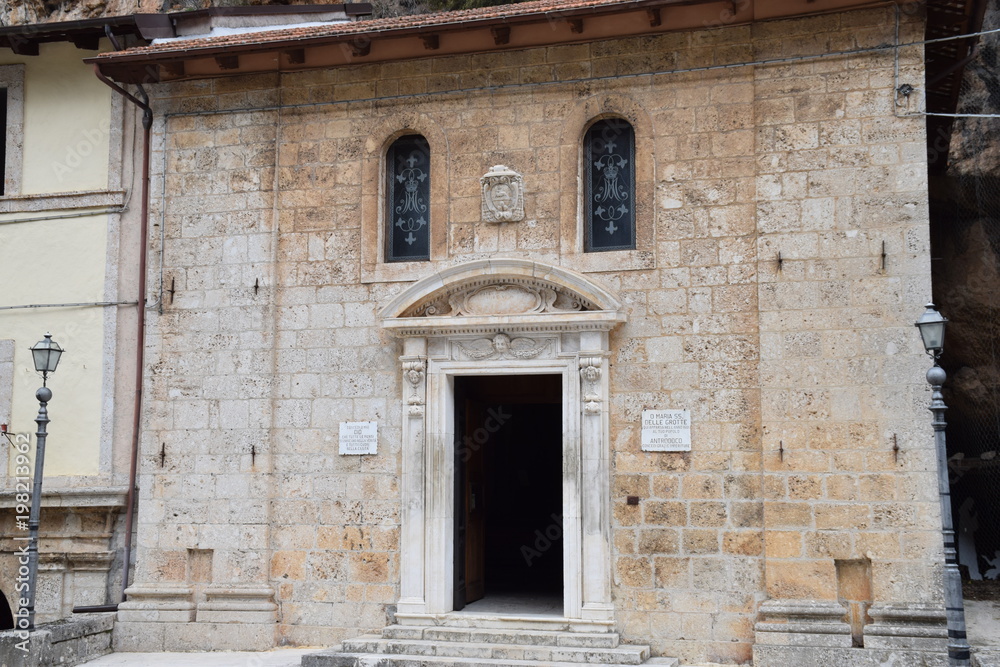 Santuario Madonna delle Grotte di Antrodoco Santuario Madonna delle Grotte di Antrodoco