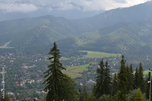 Widok na Zakopane z Gubałówki photo