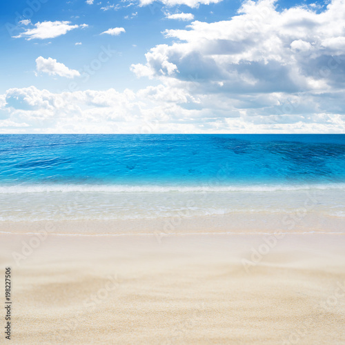 Tropical island summer beach © 1xpert