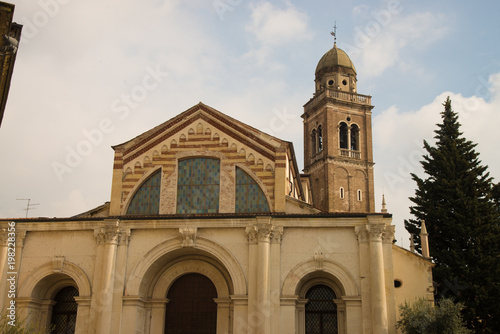 Santa Maria in Organo, a Roman Catholic church in Verona © Roza_Sean