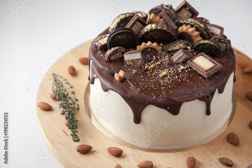 An unusual festive cake of chocolate and waffles, filled with almonds.