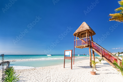 Lifeguard tower on caribbean beach © photopixel