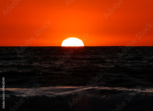 Fototapeta Naklejka Na Ścianę i Meble -  Red Hot Sunset 