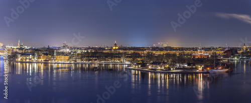Canvas Print En vacker utsikt över Skeppsholmen med Konstfack och Kastellholmen med det gamla röda Kastellet