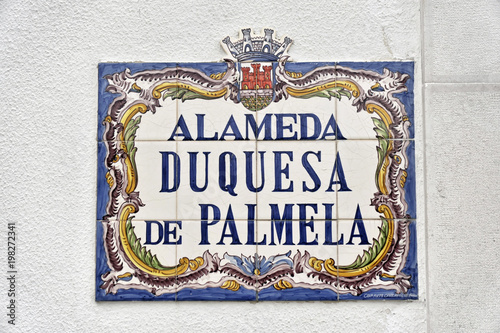 Straßenschild, Azulejos, Cascais, Lissabon, Portugal, Europa ©  Egon Boemsch