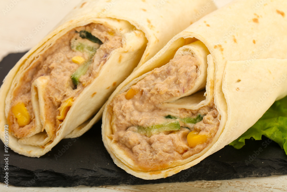 Tuna bread roll Tuna bread roll