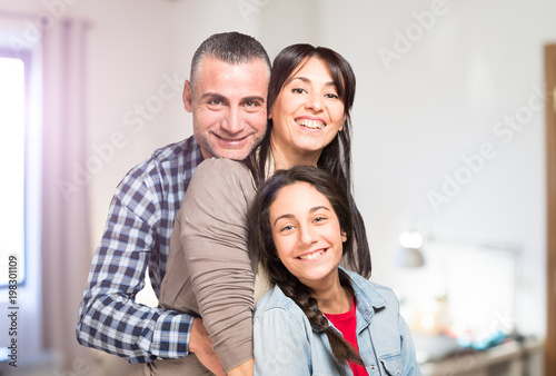 Happy family at home © Minerva Studio