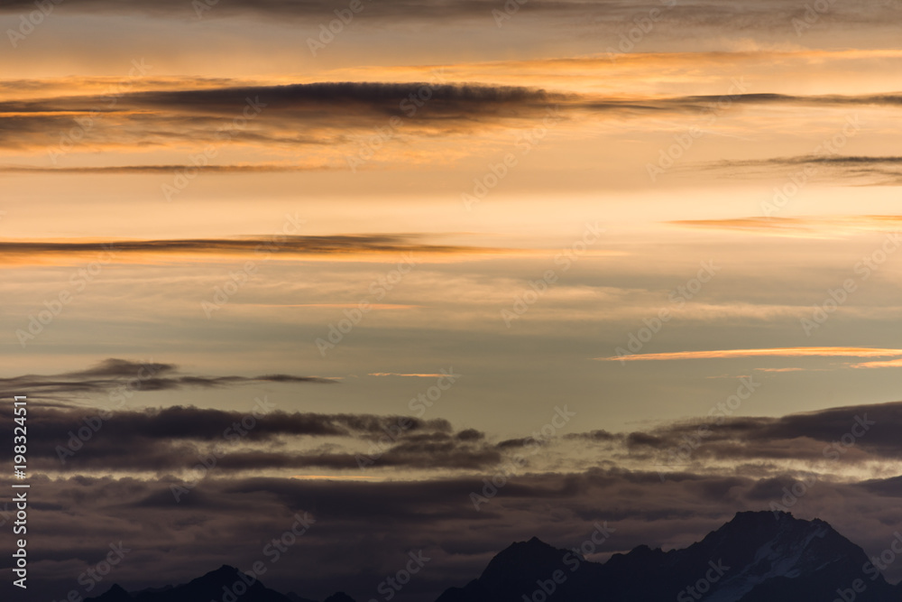 Die wundervolle Herbstwelt des Wallis