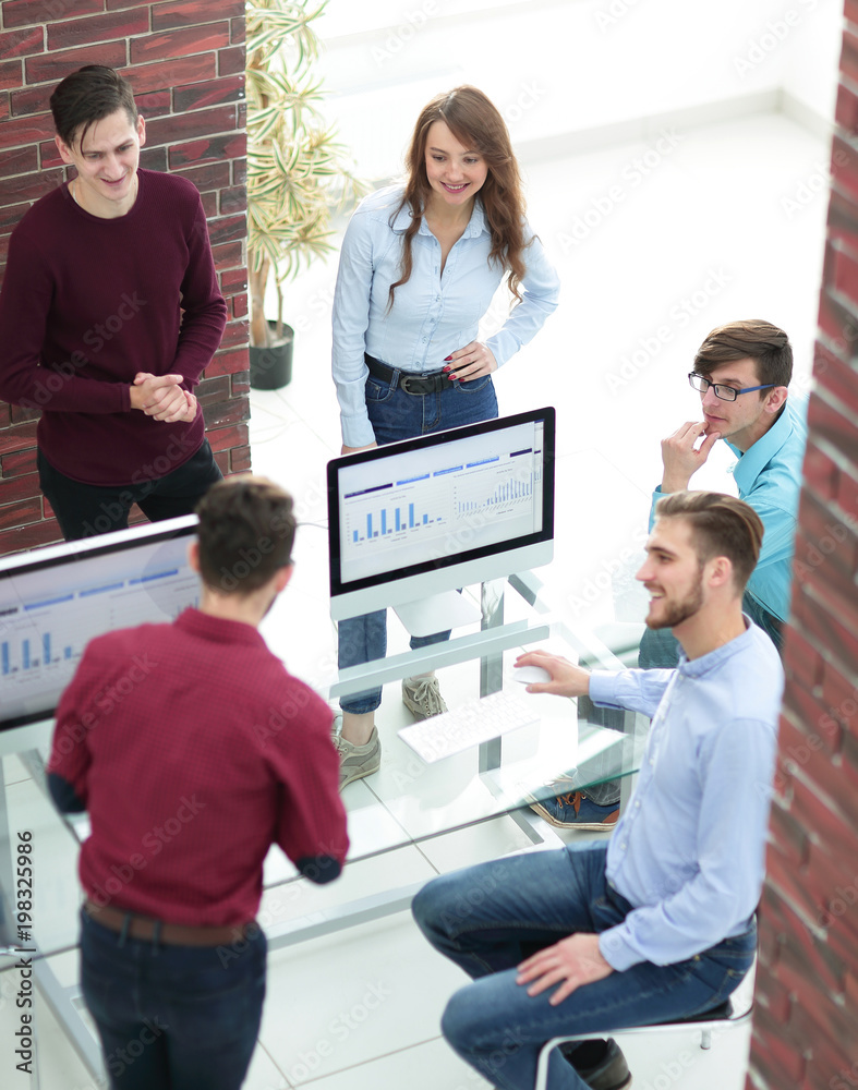 Obraz premium Group of business people having meeting in office.