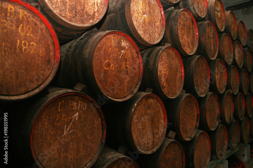 Fotografia Barrels of rum, Havana, Cuba