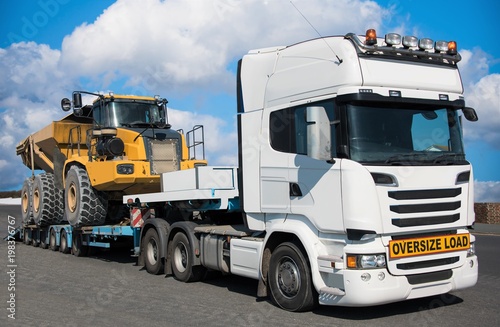 Принти на полотні Heavy Plant Movement - Low-Loader -Haulage