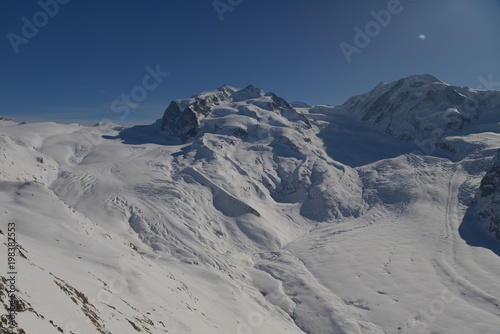 Die Dufourspitze, der Gornergletscher und der Lyskamm im Winter © Michael