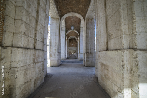 Passage Old arcs, architecture. A sight of the palace of Aranjuez (a museum nowadays), monument of the 18th century, royal residence  Spain. © Fernando Cortés