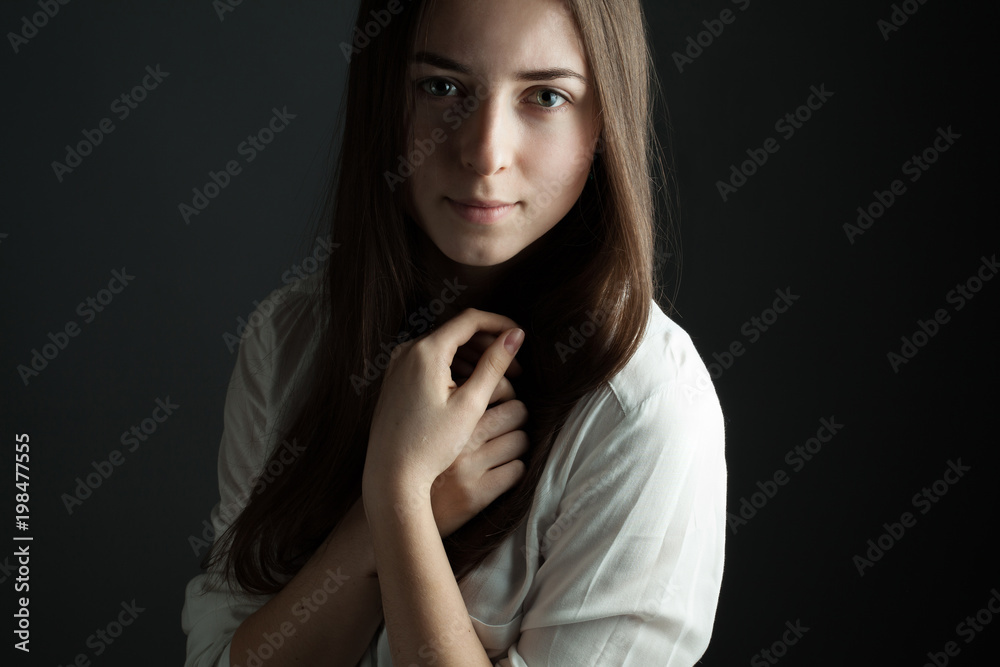 Naklejka premium Tender girl with kind eyes