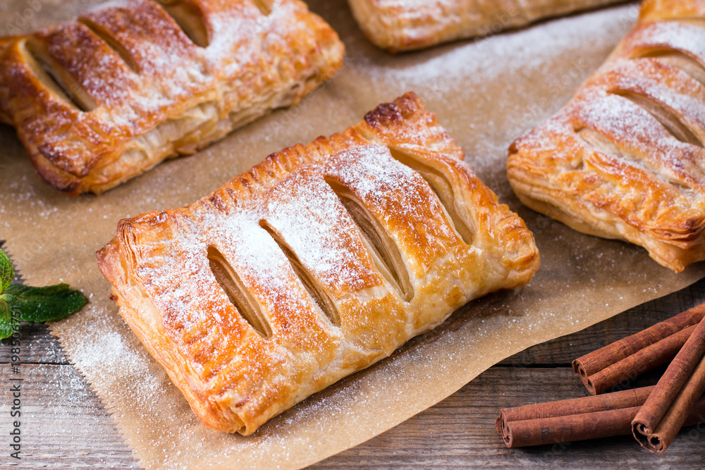 Puff pastry with apples and powdered sugar