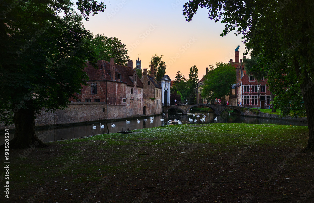 Obraz premium Channels of the old city of Bruges. Belgium.