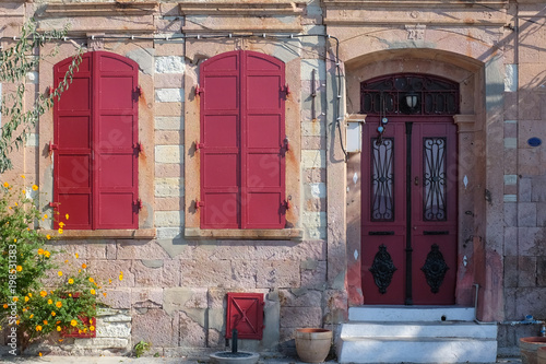 Colourful vintage door and window © Uygar Şirin