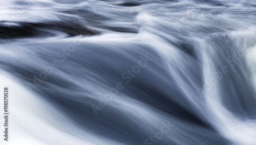 Streaming water