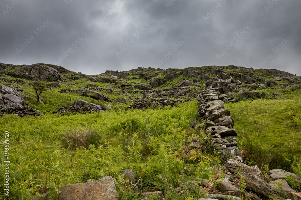 Steinmauer im Nationalpark Snowdonia - Wales