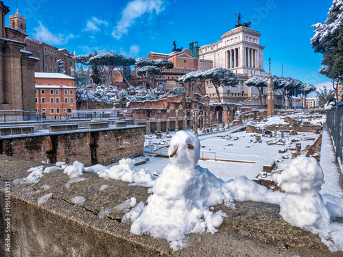 pupazzo si neve ai fori imperiali 