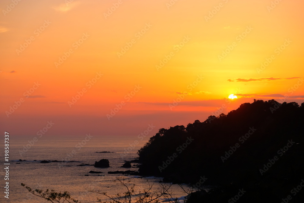 Obraz premium Amazing sunset in Costa Rica