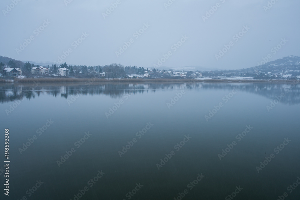 Fototapeta premium Beautiful lake in the winter