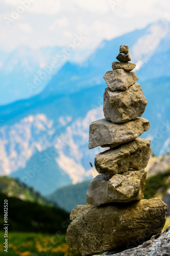Steinturm in den Bergen © Kai