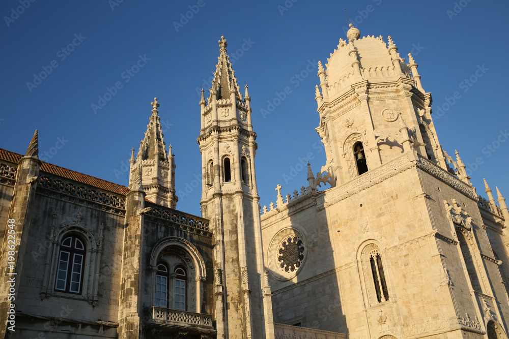 Fachada do Mosteiro dos Jerónimos Portugal