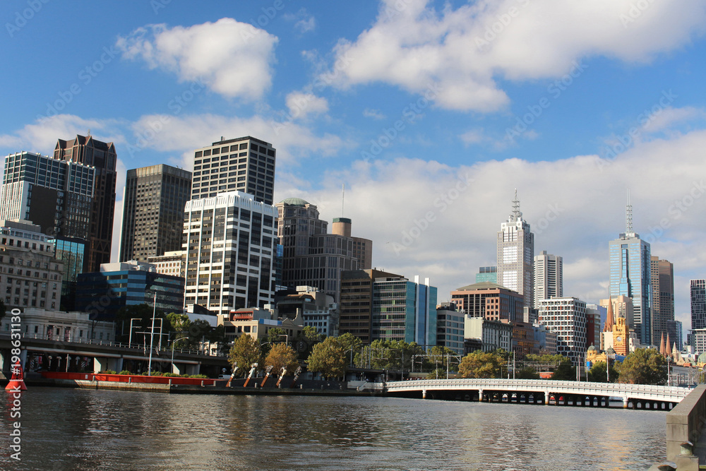 Skyline  Melbourne am Yarra-Fluss
