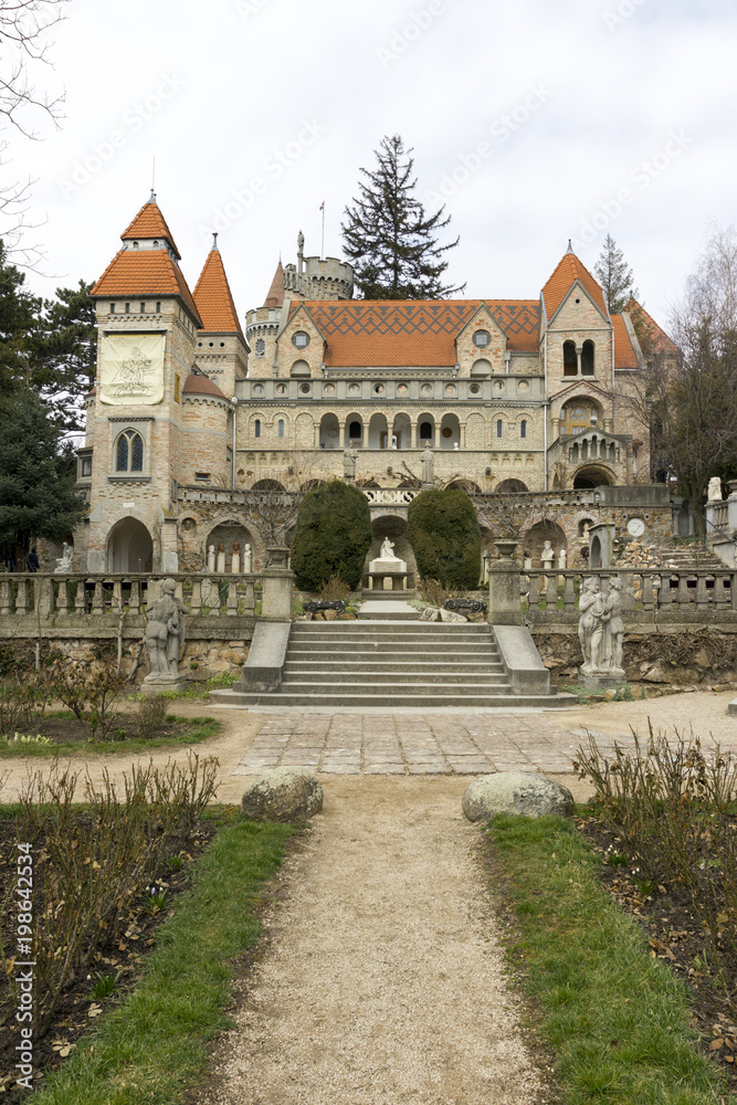 Bory Castle