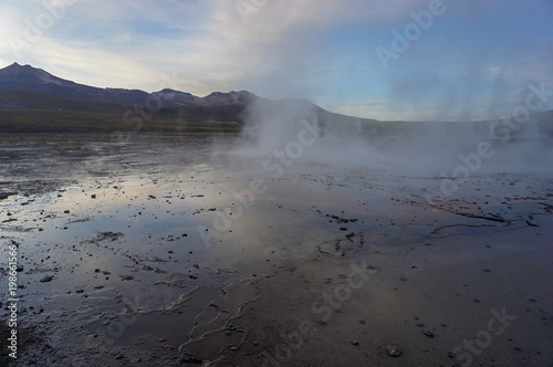 Paisaje del parque de Geyser en San Pedro de Atacama 