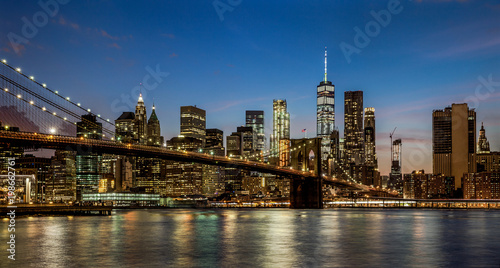 Panorama new york city at night © bluraz