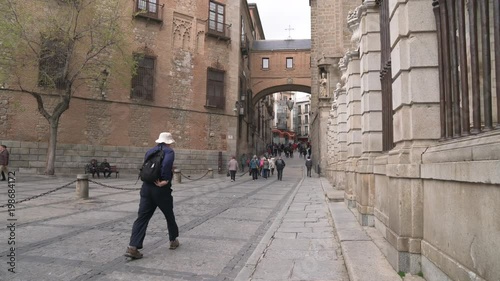 Connection between buildings in Ayuntamiento square