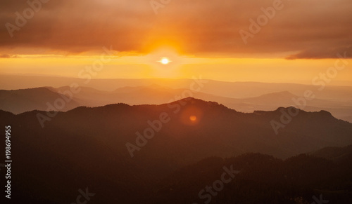 Fototapeta Naklejka Na Ścianę i Meble -  Sunset in the mountains.
