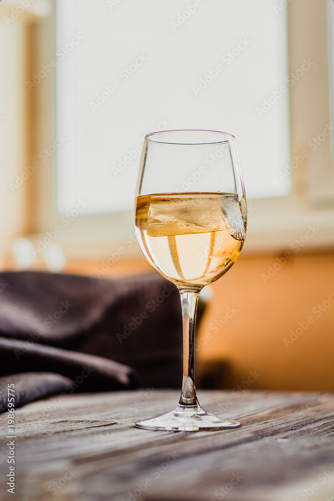 Obraz premium white wine glass