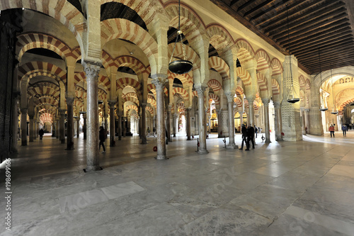 Innenraum, Säulenwald, Mezquita, ehemalige Moschee, heute Kathedrale, Cordoba, Andalusien, Spanien, Europa